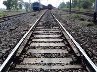 Read more about the article अमृतसर : टल गया एक और रेल हादसा, ट्रेन को पलटाने की योजना नाकाम