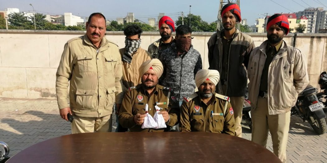 You are currently viewing जालंधर पुलिस ने हेरोइन समेत पकड़े दो युवक, मामला दर्ज