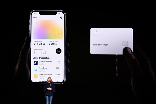 You are currently viewing Apple ने लॉन्च किया खास क्रेडिट कार्ड, हर खरीददारी पर मिलेगा कैशबैक, फीचर्स कर देंगे हैरान