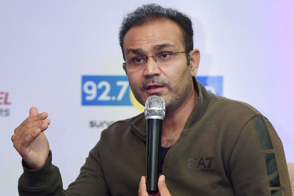 Read more about the article IPL 2019: अंपायर्स से विवाद पर बोले सहवाग, धोनी पर 2-3 मैच का प्रतिबंध लगना चाहिए था