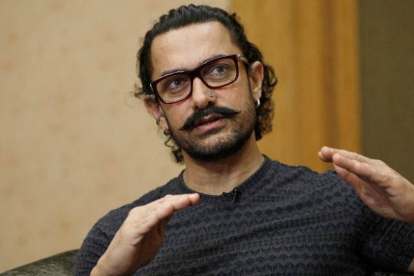 Read more about the article 6 साल बाद परिवार संग अपने पुराने घर शिफ्ट हो रहे हैं आमिर, सामने आई बड़ी वजह