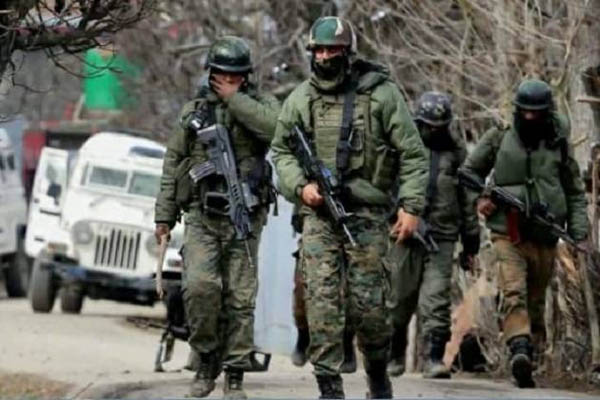 Read more about the article जम्मू-कश्मीर में सुरक्षाबलों ने मार गिराए हिजबुल के दो आतंकी, मुठभेड़ जारी