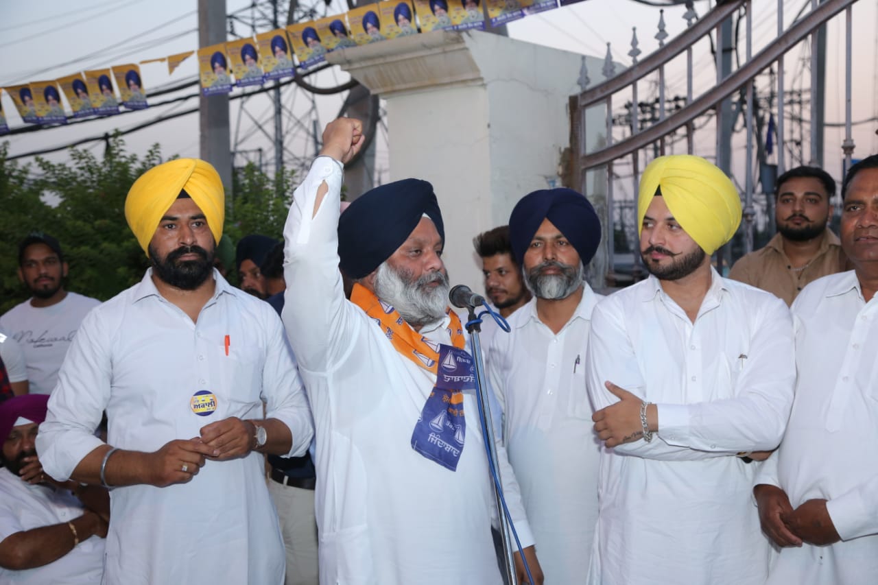 You are currently viewing ਬੂਟਾ ਮੰਡੀ ਵਾਲਿਆਂ ਡਾ. ਅਟਵਾਲ ਦੇ ਸਵਾਗਤ ‘ਚ ਕੋਈ ਕਸਰ ਨਾ ਬਾਕੀ ਰਹਿਣ ਦਿਤੀ, ਜਨਤਕ ਵਿਕਾਸ ਵਿਚ ਕੋਈ ਕਮੀਂ ਨਹੀਂ ਰਹਿਣ ਦੇਆਂਗੇ-ਡਾ. ਅਟਵਾਲ