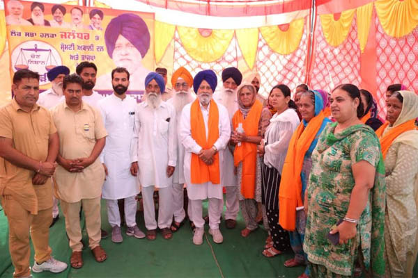 Read more about the article ‘ਟੁੱਟ ਕਲਾਂ, ਸ਼ੰਕਰ ਤੇ ਸ਼ਰੀਹ ਵਾਸੀਆਂ ਦੇ ਭਰਵੇਂ ਸਵਾਗਤ ਨੇ ਡਾ. ਅਟਵਾਲ ਦੇ ਮੰਨ ਨੂੰ ਮੋਹ ਲਿਆ