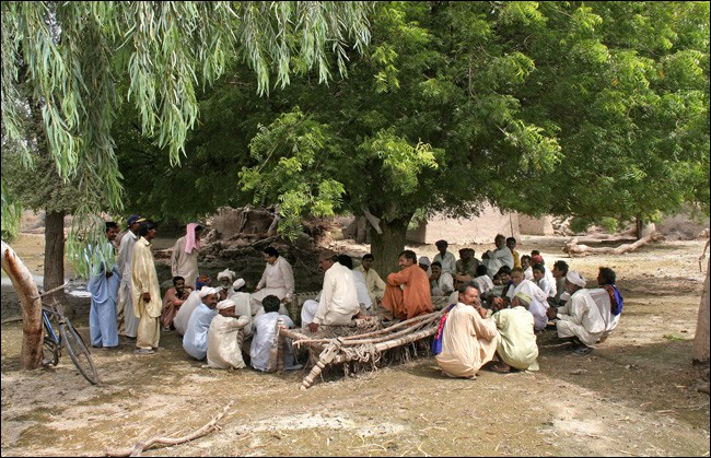 Read more about the article पाकिस्तान का एक गांव ऐसा गांव जहां 500 से अधिक लोग एचआईवी पॉजिटिव, वजह जानकार हो जाएंगे हैरान