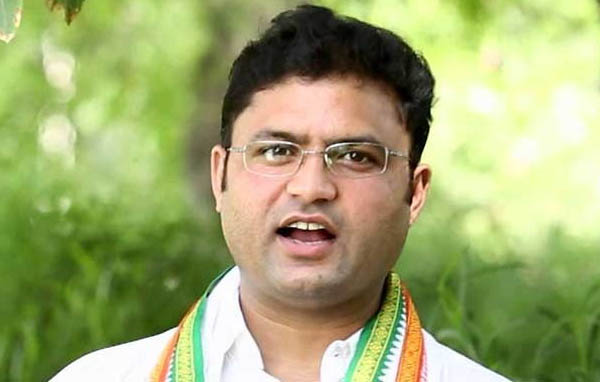 Read more about the article हरियाणा चुनाव से पहले कांग्रेस को बड़ा झटका, पूर्व अध्यक्ष अशोक तंवर ने छोड़ी पार्टी