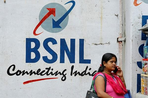 You are currently viewing Good News: BSNL यूजर्स को 200 रुपए से भी कम कीमत में मिल रहा रोजाना 2GB Data, वैलिडिटी 180 दिन