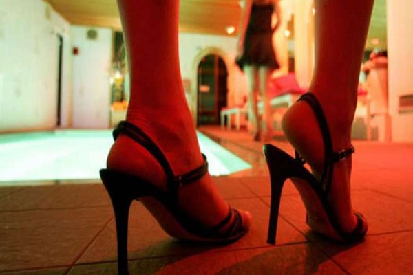 Read more about the article पंजाब: होटल में चल रहे सेक्स रैकेट का पर्दाफाश, तीन महिलाओं समेत 6 गिरफ्तार
