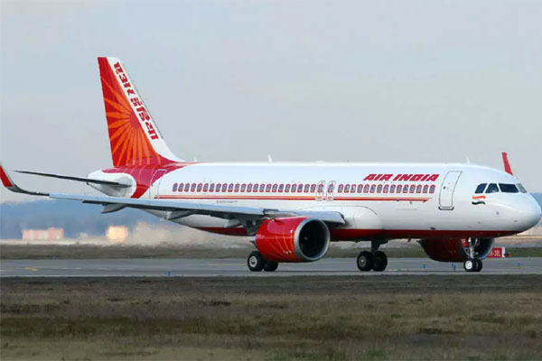 Read more about the article दिल्ली से लुधियाना आए एयर इंडिया के कर्मचारी में मिला कोरोना वायरस, क्रू मैंबर और यात्रियों को किया गया होम क्वारंटाइन