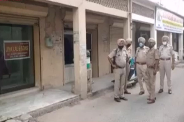 You are currently viewing लुधियाना में दिनदहाड़े लूट, सरिया कारोबारी के दफ्तर से चार हथियारबंद लुटेरे सात लाख रुपए लूटकर फरार