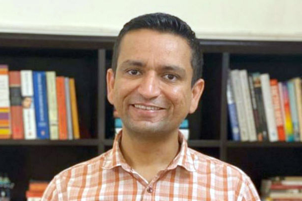 Read more about the article DC घनश्याम थोरी के प्रयासों से जालंधर में हो रही सब से ज्यादा तेज गति से कोरोना वैक्सीनेशन, जालंधर रहा पंजाब में अवल्ल, पढ़ें 22 जिलों की डिटेल