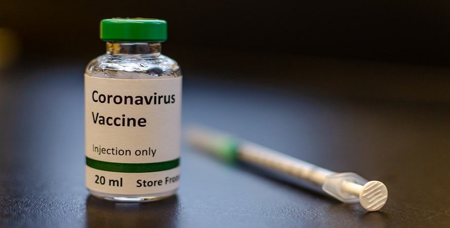 You are currently viewing बन गई कोरोना की पहली वैक्सीन. राष्ट्रपति की बेटी को लगा पहला टीका. हेल्थ मिनिस्टर ने दी मंजूरी. जानियें आम जनता को कब मिलेगी वैक्सीन?
