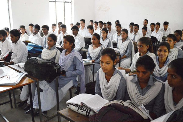 Read more about the article सरकारी स्कूलों में पढ़ने वाले विद्यार्थियों के लिए पंजाब सरकार ने किया बड़ा ऐलान