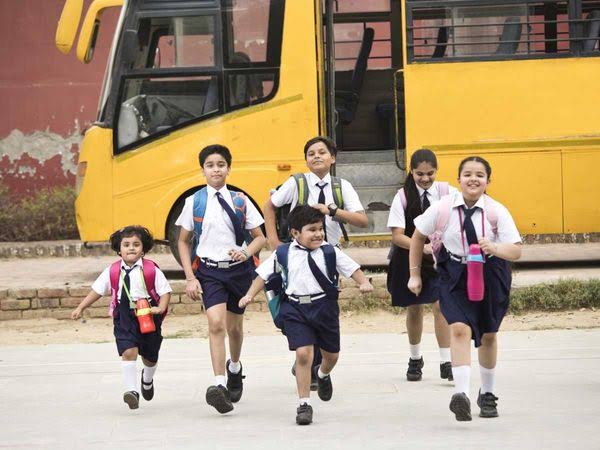 Read more about the article पंजाब में 5वीं से 12वीं तक के छात्रों के लिए 7 जनवरी से खुलेंगे स्कूल. सरकार ने जारी किए ये दिशानिर्देश