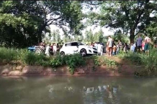 You are currently viewing होशियारपुर में दो वाहन नहर में गिरे, पानी में डूबने से दो युवकों की मौत- एक ने कार का शीशा तोड़कर बचाई जान