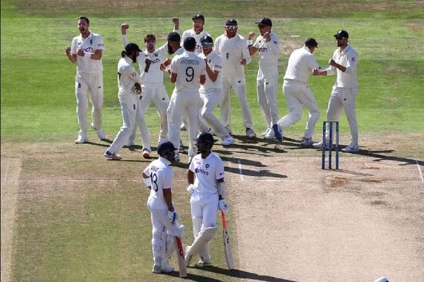 Read more about the article तीसरे टेस्ट में भारत की करारी हार, इंग्लैंड ने पारी और 76 रनों से जीता मैच, सीरीज 1-1 से बराबर