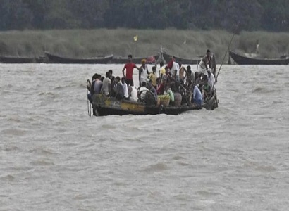Read more about the article बिहार में बड़ा हादसाः सवारियों से भरी नाव सिकरहना नदी में पलटी, 22 लोग डूबे- अब तक छह शव ही मिले