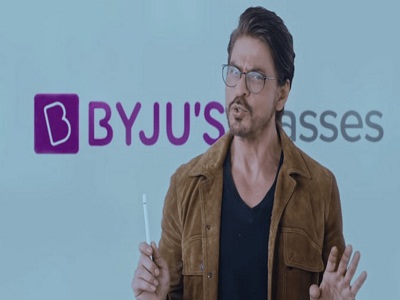 You are currently viewing बेटे की गिरफ्तारी के बाद किंग खान को बड़ा झटका, BYJU’S ने शाहरुख के सभी विज्ञापन पर लगाई रोक