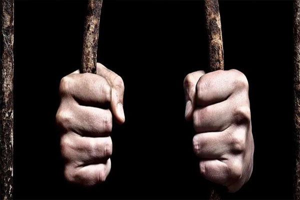 You are currently viewing फरीदकोट सेंट्रल जेल ले जाते समय दो कैदी फरार, जालंधर-होशियारपुर और लुधियाना में लूट की कई वारदतों को दे चुके हैं अंजाम