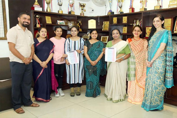 Read more about the article HMV की छात्राओं ने उन्नत भारत अभियान के तहत वीडियो मेकिंग प्रतियोगिता में जीता पुरस्कार