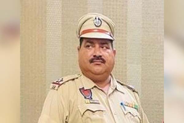 Read more about the article जालंधर में पंजाब पुलिस के ASI को विजिलेंस ब्यूरो ने रिश्वत मांगने के आरोप में किया गिरफ्तार