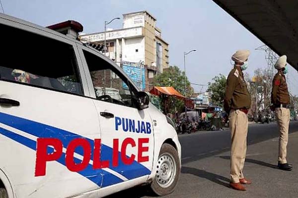Read more about the article पंजाब पुलिस की नशा तस्करों के खिलाफ बड़ी कार्रवाई: चार तस्करों की 2,71,24,483 रुपए की संपत्ति जब्त, 3 अन्य पर एक्शन जल्द
