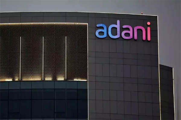 Read more about the article टेलीकॉम सेक्टर में एंट्री की तैयारी में Adani Group, Jio-Airtel से होगा मुकाबला