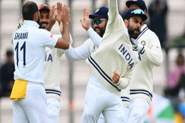 Read more about the article भारत की मुश्किलें बढ़ी, रोहित शर्मा के अलावा बांग्लादेश टेस्ट सीरीज से बाहर हो सकते हैं ये दो स्टार खिलाड़ी