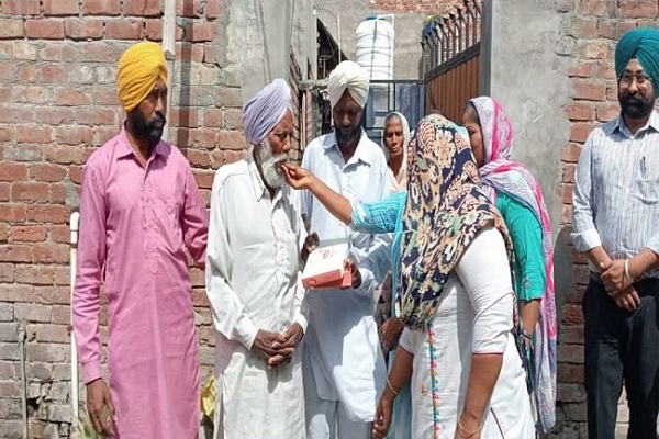 Read more about the article पंजाब में 90 वर्षीय रिक्शा चालक की चमकी किस्मत, जीती ढाई करोड़ रुपए की बैसाखी बंपर लॉटरी