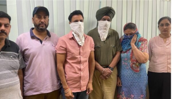You are currently viewing फगवाड़ा शुगर मिल मालिक व अकाली नेता जनरैल सिंह वाहद पत्नी और बेटे समेत गिरफ़्तार, इस मामलें में विजिलेंस ने की बड़ी कार्रवाई, जाने वजह