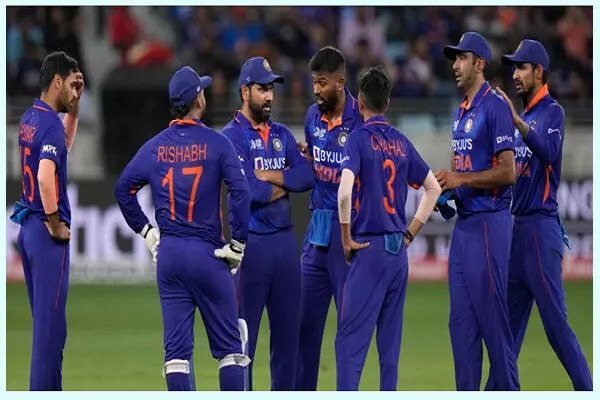 Read more about the article World Cup से पहले टीम इंडिया को बड़ा झटका, बाहर हो सकता है ये धाकड़ बल्लेबाज