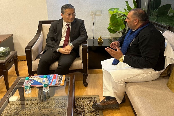 Read more about the article Good News: आदमपुर से जल्द शुरु होंगी उड़ानें, MP रिंकू ने मंत्रालय द्वारा वितरित किए गए रूट्स के बारे में दी जानकारी