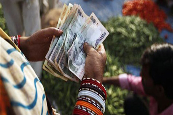 Read more about the article AAP के बाद अब इस राज्य की सरकार ने किया बड़ा ऐलान, महिलाओं को हर महीने मिलेंगे 1500 रुपए