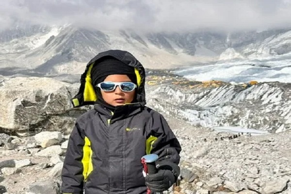You are currently viewing पंजाब के तेगबीर सिंह ने रोशन किया माता-पिता का नाम, 5 साल की उम्र में फतह किया एवरेस्ट बेस कैंप; ऐसा करने वाले बने पंजाब के सबसे कम उम्र के पर्वतारोही