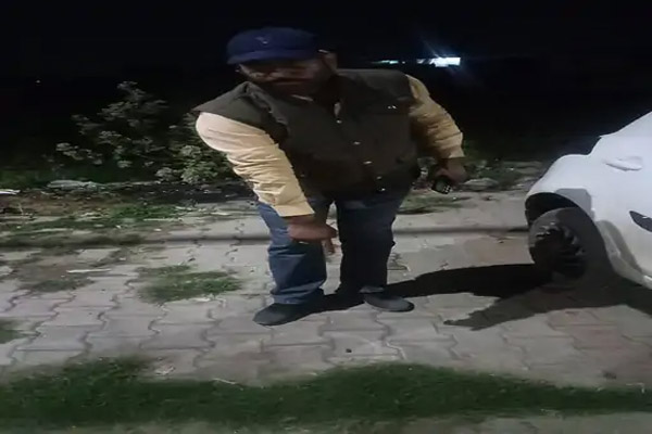 Read more about the article पंजाब पुलिस और बदमाशों के बीच मुठभेड़, दो के पैर में लेगी गोली, नाकाबंदी के दौरान पुलिस को देखते ही की थी फायरिंग