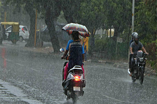 Read more about the article Weather Update: पंजाब में आज बारिश की संभावना, मौसम विभाग ने 4 जिलों के लिए जारी किया येलो अलर्ट