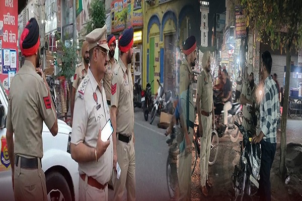 Read more about the article पंजाब के इस जिले में रेड अलर्ट हुआ जारी, पूरा शहर सील, चप्पे-चप्पे पर पुलिस का पहरा, 1000 जवान तैनात