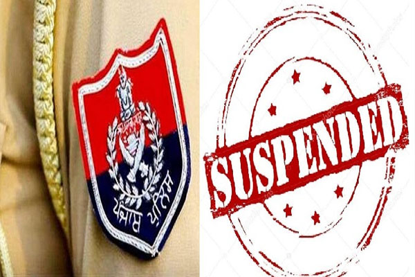 Read more about the article नशों के खिलाफ कार्रवाई न करने पर पुलिस अधिकारियों पर बड़ा एक्शन, SHO और सहायक SHO सस्पेंड