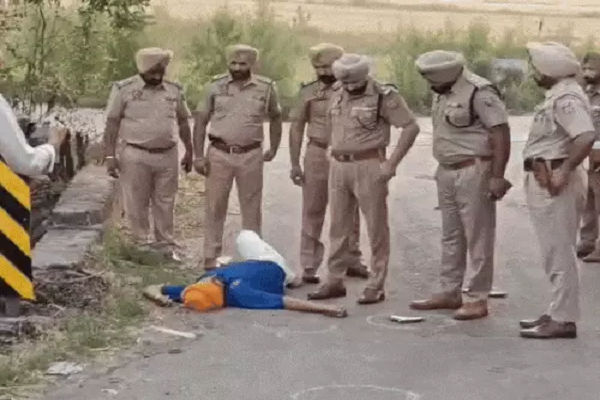 Read more about the article बड़ी सफलता: जालंधर पुलिस के साथ मुठभेड़ में गैंगस्टर दिलप्रीत बाबा का गुर्गा पम्मा घायल, पैर में लगी गोली; दर्ज हैं 19 आपराधिक मामले