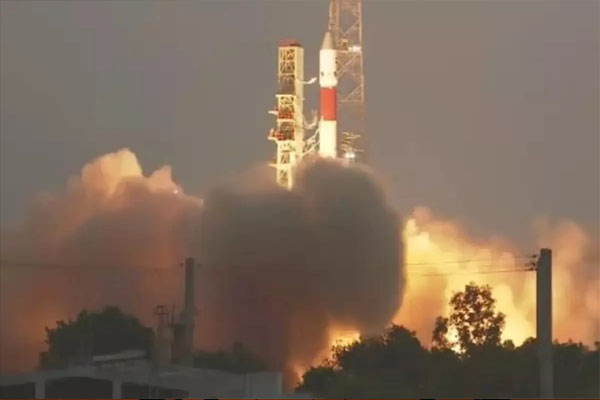 You are currently viewing ISRO का EOS-09 Mission रह गया अधूरा, तकनीकी खराबी के चलते सैटेलाइट लॉन्चिंग रही असफल