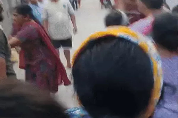 You are currently viewing पंजाब में कुत्ते के काटने को लेकर पड़ोसियों में खूनी संघर्ष, महिला के कपड़े फाड़े; एक युवक का सिर फोड़ा- दो घायल
