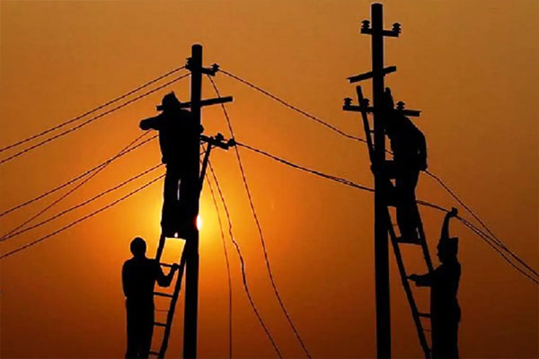 Read more about the article जालंधर में 4 बजे तक रहेगा पावर कट, इन इलाकों में गुल रहेगी बिजली