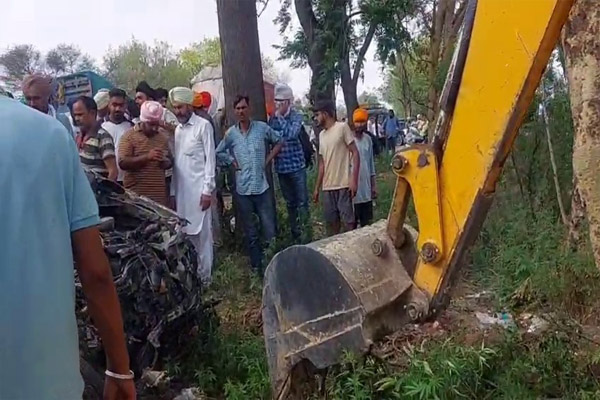 Read more about the article समाना वैन हादसे में CM मान का बड़ा एक्शन, लापरवाही बरतने वाले अधिकारी लाइन हाजिर; न्यायिक जांच का आदेश