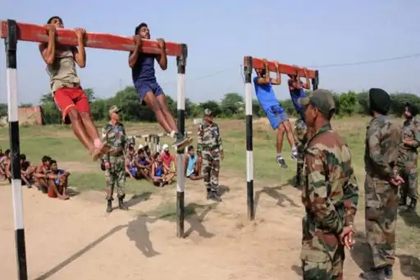 Read more about the article सेना में भर्ती का सुनहरा अवसर: अग्निवीर भर्ती के लिए परीक्षा इस दिन से शुरु, एडमिट कार्ड जारी; जानें कब जारी होंगे रिजल्ट