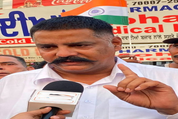 You are currently viewing गौहत्या पर मौन, गो टैक्स का गबन: CM मान के खिलाफ हिंदू जागृति मंच का हल्ला बोल, काली झंडिया दिखाकर करेंगे विरोध प्रदर्शन