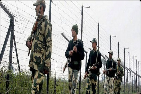 Read more about the article भारत-पाक सीमा पार कर गुरदासपुर पहुंचा पाकिस्तानी नागरिक, BSF ने किया गिरफ्तार, मकसद की जांच जारी