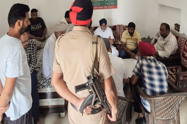 Read more about the article खेत में काम करते हुए गलती से पाकिस्तान पहुंच गया किसान अमृतपाल, पंजाब सरकार ने पीड़ित परिवार से कही ये बात