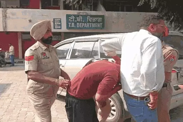 Read more about the article लुधियाना हैंड ग्रेनेड केस की अब NIA करेगी जांच, केंद्रीय टीम ने पुलिस से ली जानकारी; विदेशी हैंडलर्स पर टिकी निगाहें