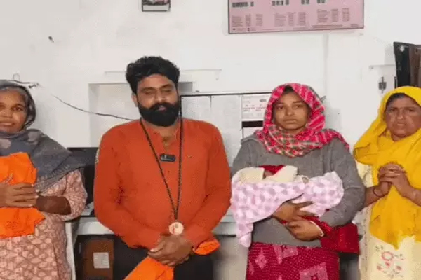 You are currently viewing पंजाब के अस्पताल में फिल्मी स्टाइल में बच्चा चोरी, मां से दोस्ती कर 4 दिन के नवजात को किया अगवा, 24 घंटे में ऐसे पकड़ी गई शातिर महिला