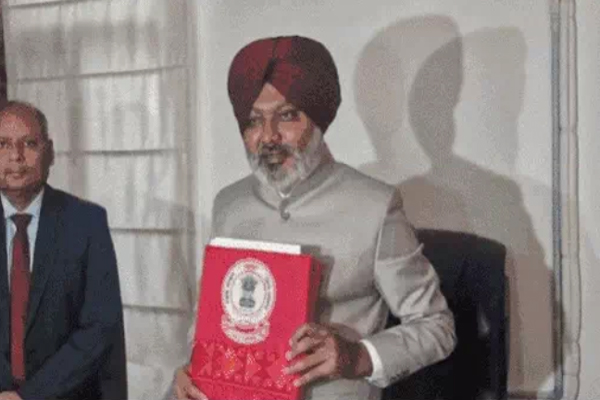 Read more about the article Punjab Budget 2026: पंजाब की महिलाओं के लिए मान सरकार का ऐतिहासिक मास्टरस्ट्रोक, खाते में हर महीने आएंगे इतने रुपए, जानें किन्हें मिलेगा सीधा लाभ